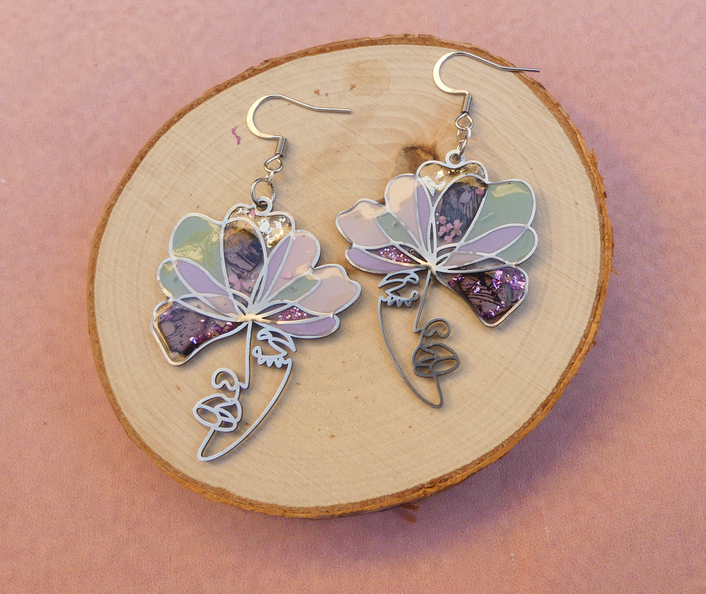 Boucles d'oreilles visage rose et vert pastel