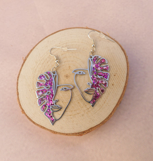 Boucles d'oreilles visage feuilles fuchsia